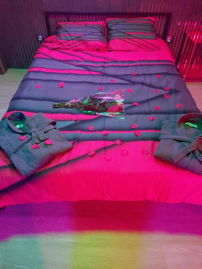 Hôtel pour 2 personnes, avec jacuzzi dans Thun-Saint-Martin - 4