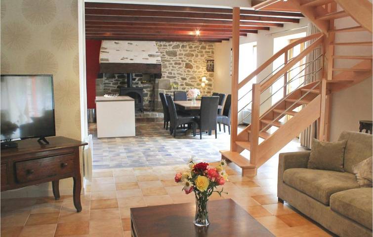 Location de vacances pour 8 personnes, avec jardin à Pleudihen-sur-Rance - 2