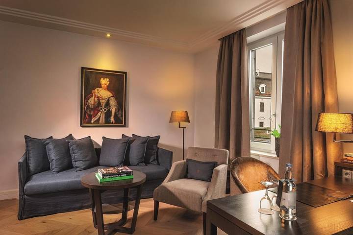 Hotel für 10 Personen, mit Garten und Sauna in Augsburg
