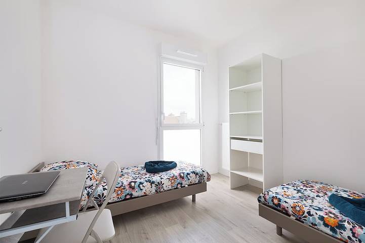 Ganze Wohnung, 20 min to Central Paris - Stade de France at foot -4 bdrs-8 Beds– garage-rooftop in Saint-Denis, Seine-Saint-Denis