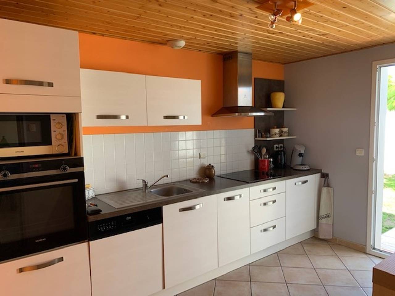 Maison 3 chambres au calme, 3* - Proche plage et commerces, Wifi, terrasse, jardin, Tv box, garage in Saint-Jean-de-Monts, Vendée