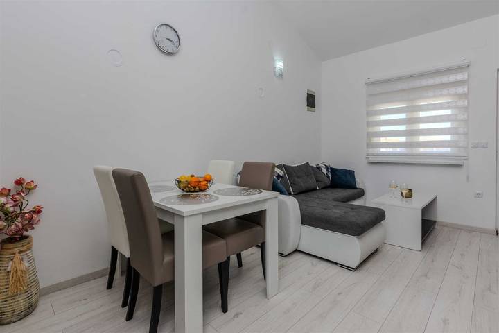 Ferienwohnung für 6 Personen, mit Balkon/Terrasse und Balkon, kinderfreundlich auf Vir - 4
