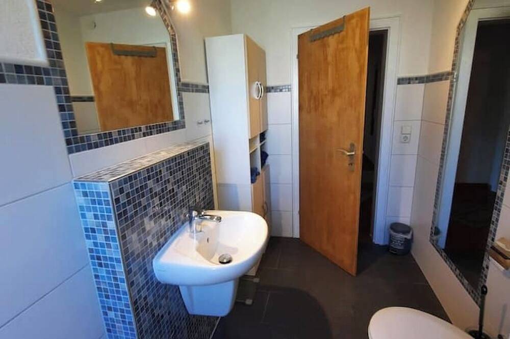 Apartamento inteiro, Charming country-style living, on the edge of the forest and close to the Swiss border in Rheinfelden, Floresta Negra do Sul