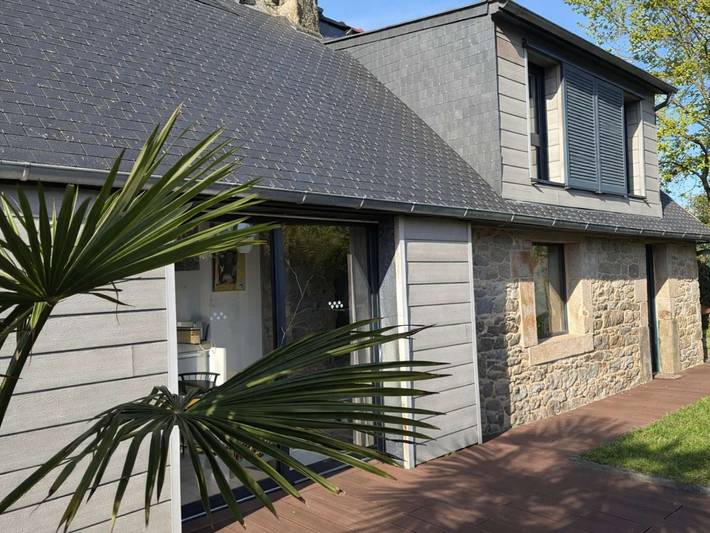 Location de vacances pour 4 personnes, avec terrasse et jardin, animaux acceptés dans Landrellec