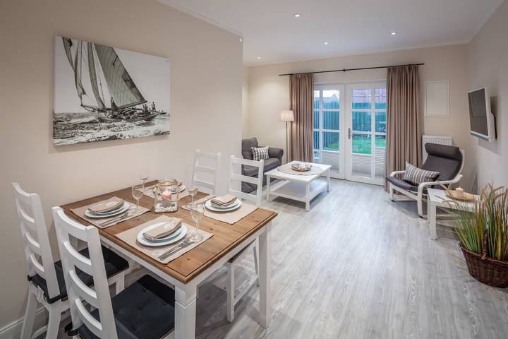 Ferienwohnung für 2 Personen, mit Whirlpool und Terrasse sowie Garten und Sauna