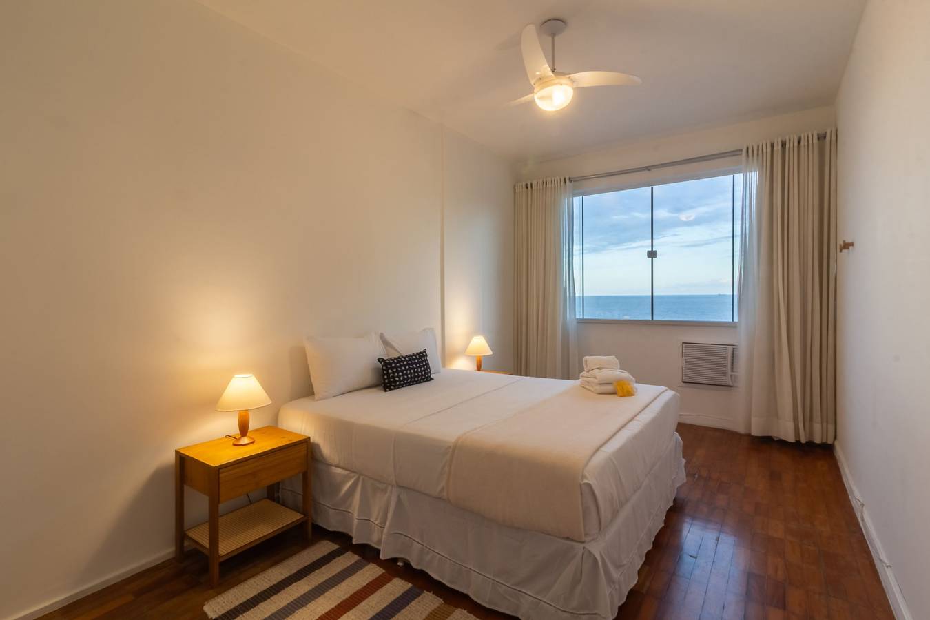 Entire apartment, 3 minutes from Leme beach | Gs1102 in Leme (RJ), Rio de Janeiro