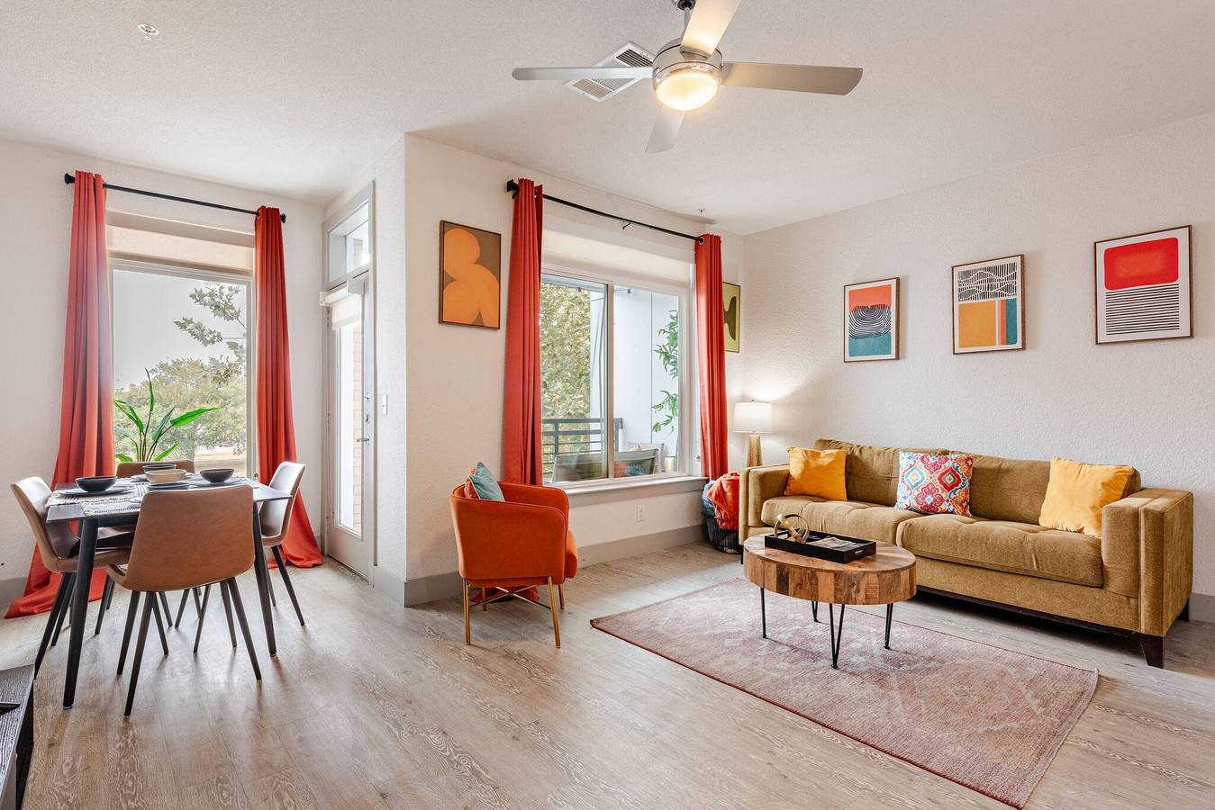 Apartamento vacacional entero, Balcón con vistas al río y vistas a Pearl Pool Estacionamiento opcional 2 Estacionamiento gratuito in San Antonio, Condado de Bexar