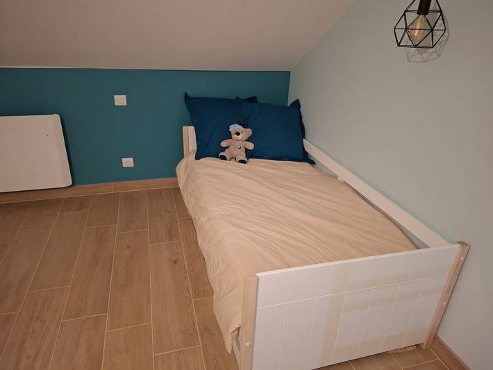 Zimmer 'Chambre Bleue' mit Gemeinschaftsterrasse, Gemeinschaftsgarten und WLAN in Bussières-lès-Belmont, Champsevraine