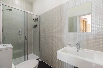 Loft for 2 Guests in Hackney, London, Picture 3