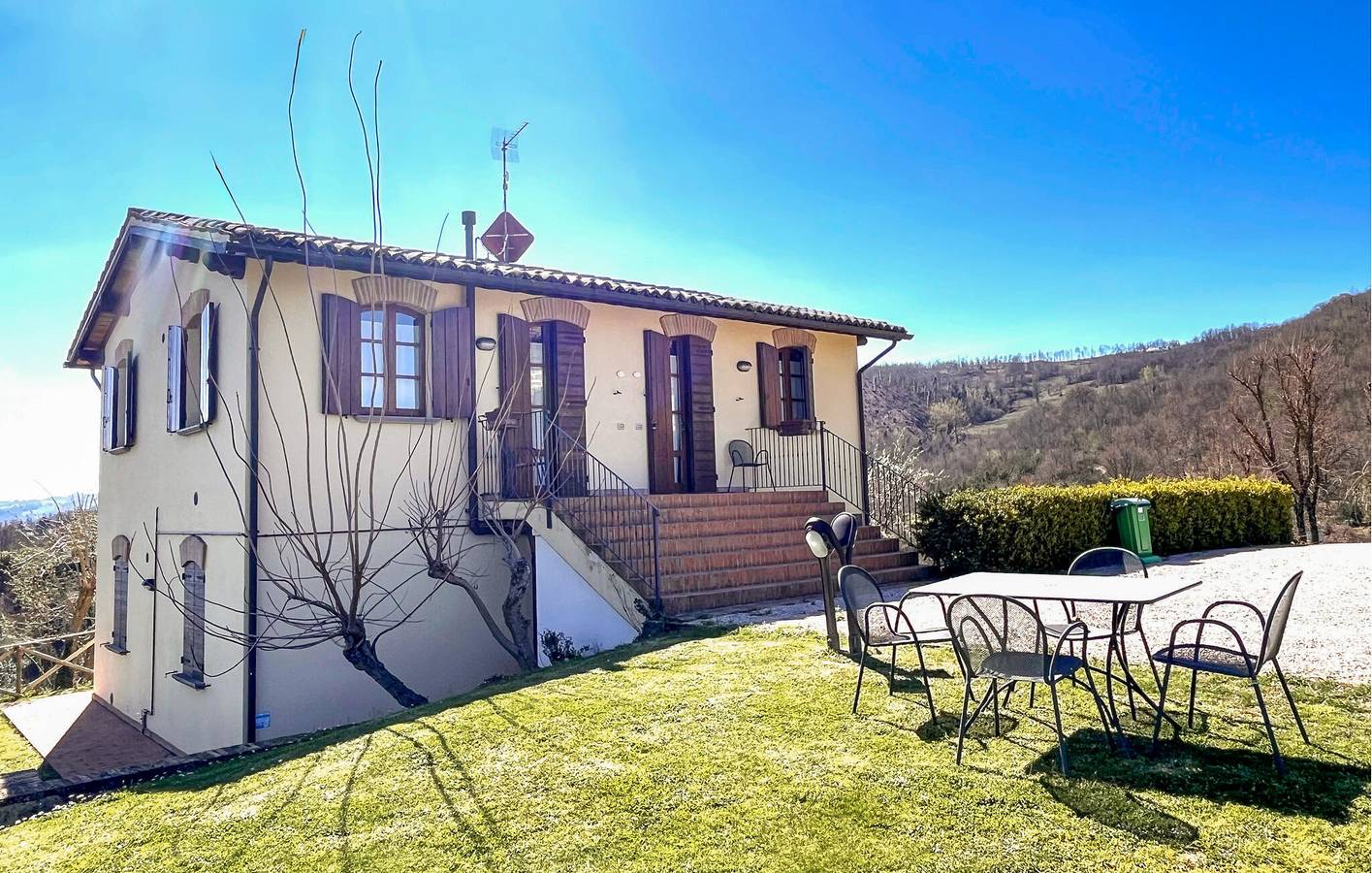 Appartamento intero, Appartamento moderno con piscina, parcheggio e cucina in Gubbio, Umbria