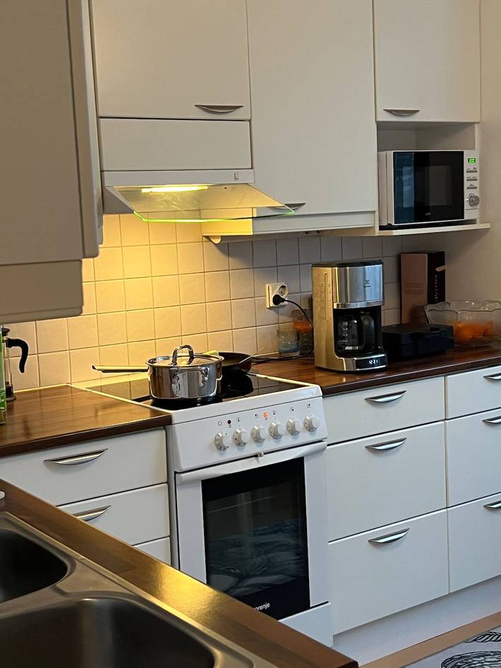Ganze Wohnung, Wohnung mit 2 Schlafzimmern am Bahnhof in Uusimaa