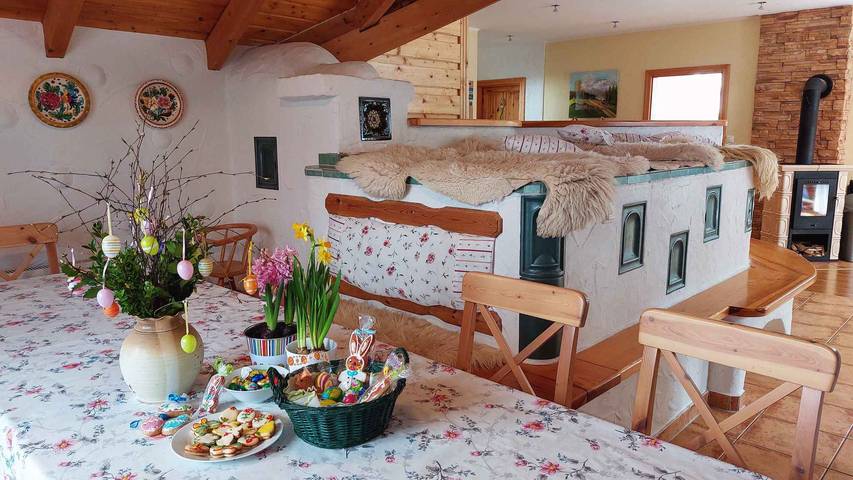 Ferienhaus mit Sauna und Freibad in Hroznětín, Karlsbad und Umgebung