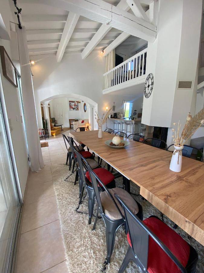 Location de vacances pour 20 personnes, avec sauna et vue ainsi que jardin et piscine à Brignoles - 4