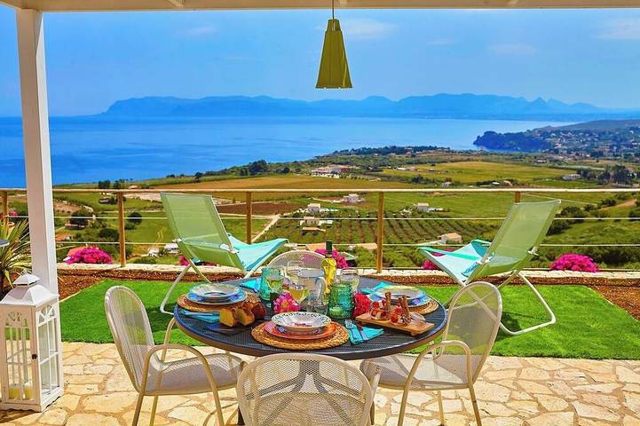 Villa for 5 people, with garden in Scopello