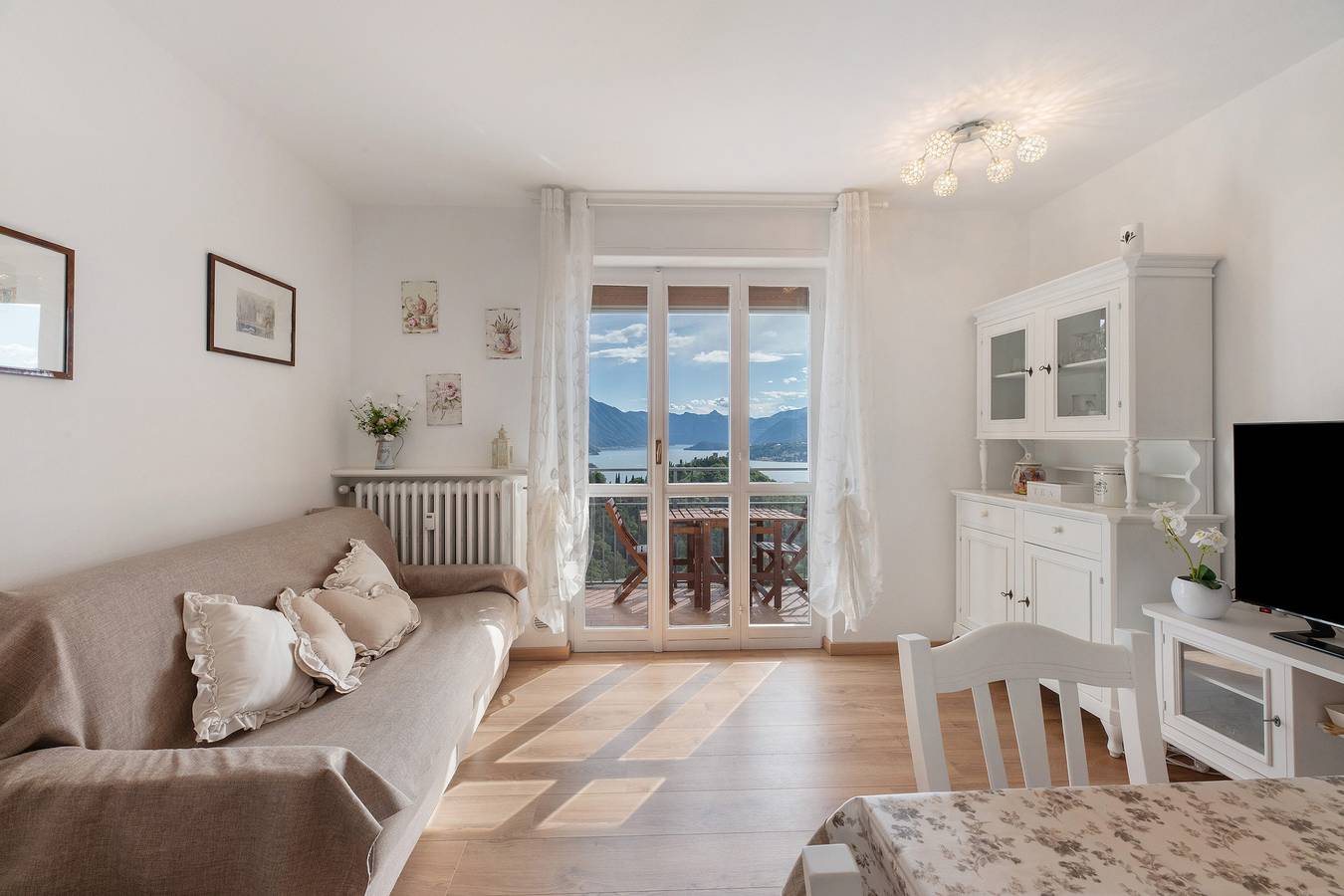 Appartamento intero, Sunset house perledo in Perledo, Comune di Perledo