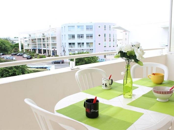 Appartement de vacances pour 4 personnes, avec piscine et balcon, animaux acceptés à La Rochelle