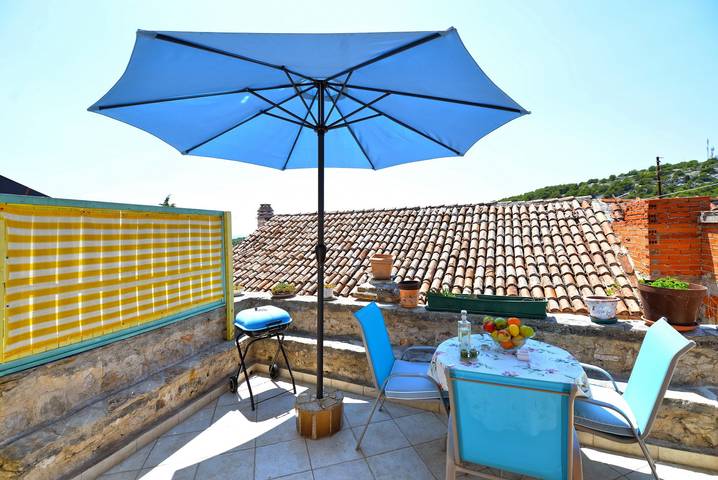 Ferienwohnung für 3 Personen, mit Balkon/Terrasse, mit Haustier auf Murter