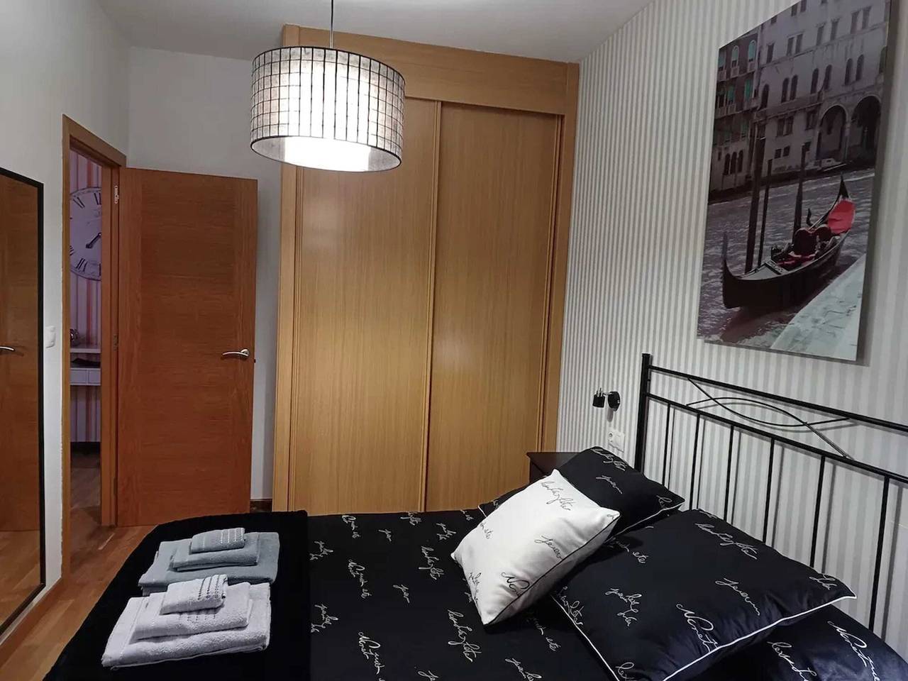 Entire apartment, Cozy apartment in Orense of 45 m² with parking in Ourense, Ourense Region