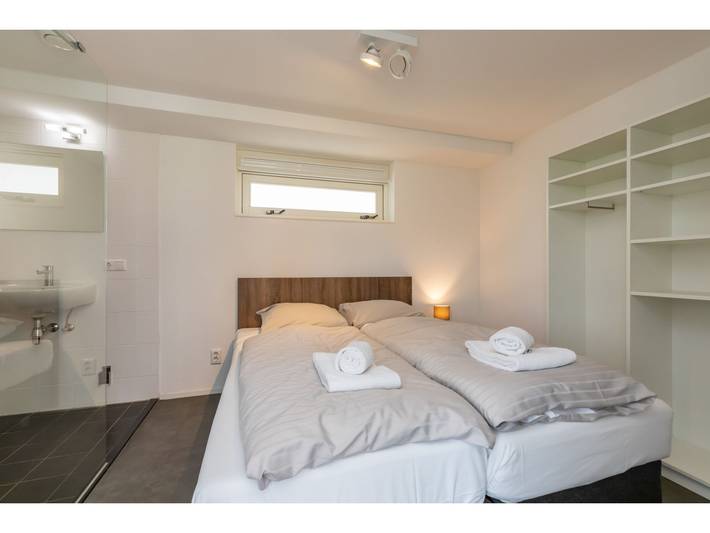 Ferienhaus für 6 Personen, mit Terrasse und Garten in Renesse - 3