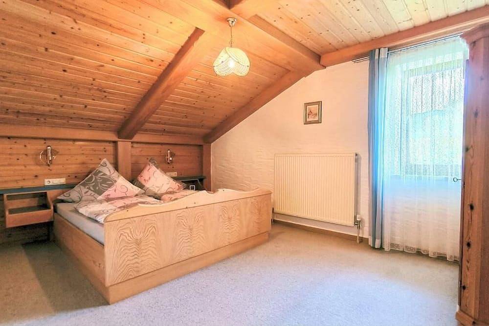 Apartamento inteiro, Apartamento tranquilo perto da \"aldeia de vidro Weinfurtner\" in Arnbruck, Baviera Oriental