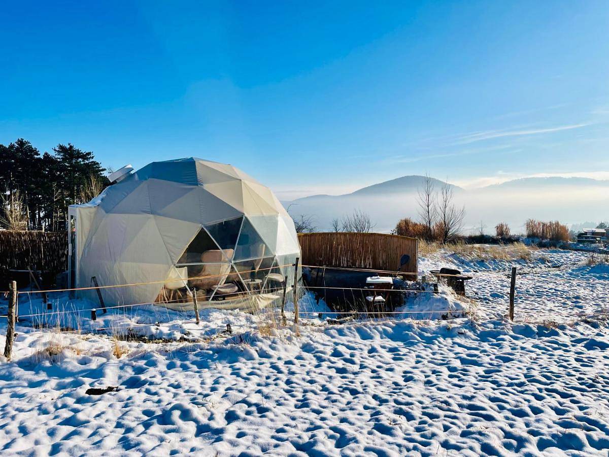 Glamping Hohe Wand - Kuppelzelt "Bergblick2 mit Sternenfenster in Hohe Wand, Thermenregion