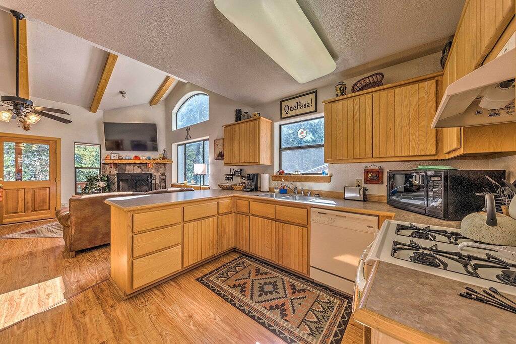 \"Copper Top\" Charmante 2Br Cloudcroft Hütte! in Cloudcroft, Otero County
