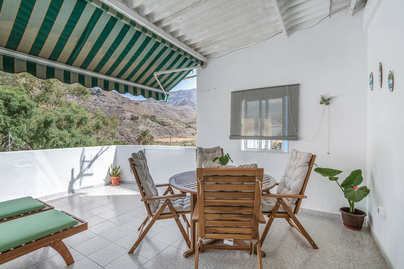 Apartamento entero, Vacaciones 'Danoe 5' con vistas a la montaña, terraza privada y Wi-Fi in Mogán, Gran Canaria Sur