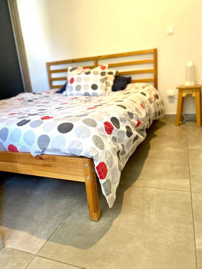Appartement entier, Charming studio with bedroom area in Valleiry, Région de Saint-Julien-en-Genevois