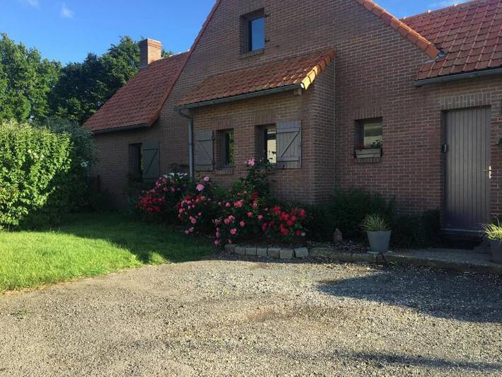 Location de vacances pour 8 personnes, avec Terrasse ainsi que Jardin et Vue à Steenbecque