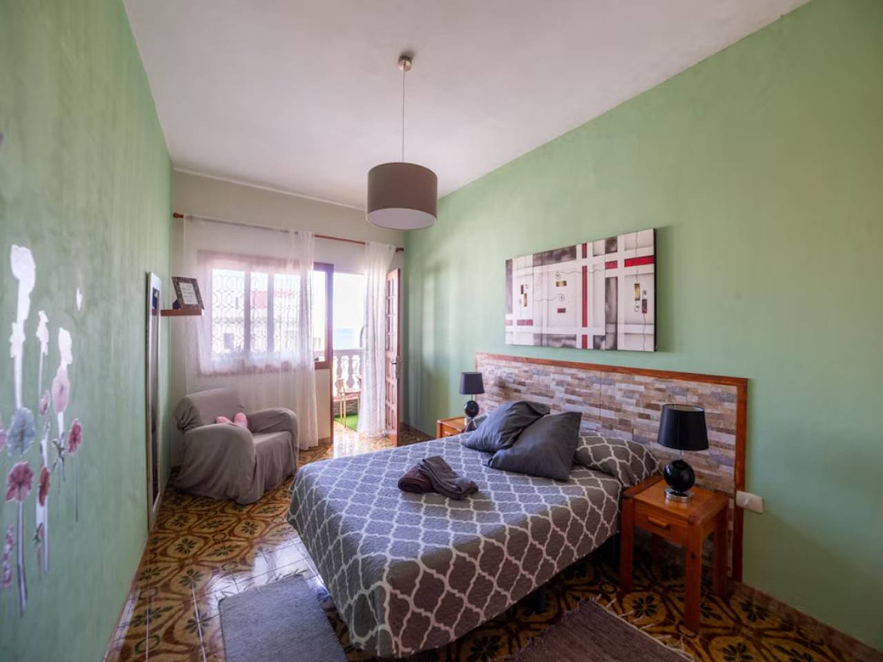 Live La Caleta Salinas del Mar in Playa de la Caleta (Tenerife), Tenerife Norte