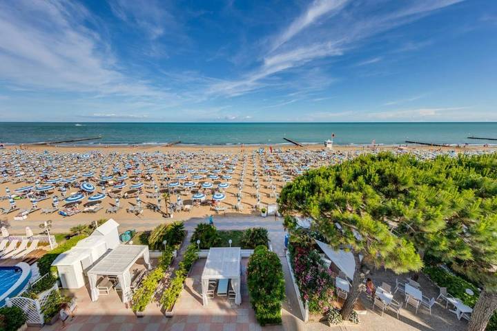 Hôtel pour 3 personnes, avec terrasse et jardin