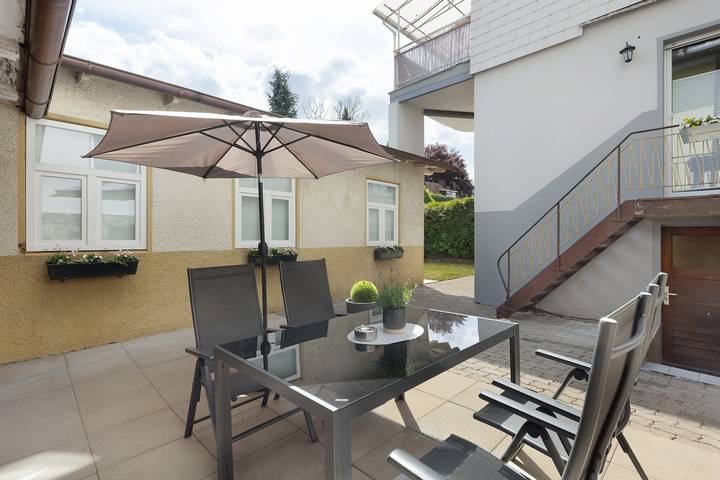 Ganze Wohnung, Ferienwohnung 'Erdgechoss' mit Privatterrasse und Wi-Fi in Arnsberg, Hochsauerlandkreis