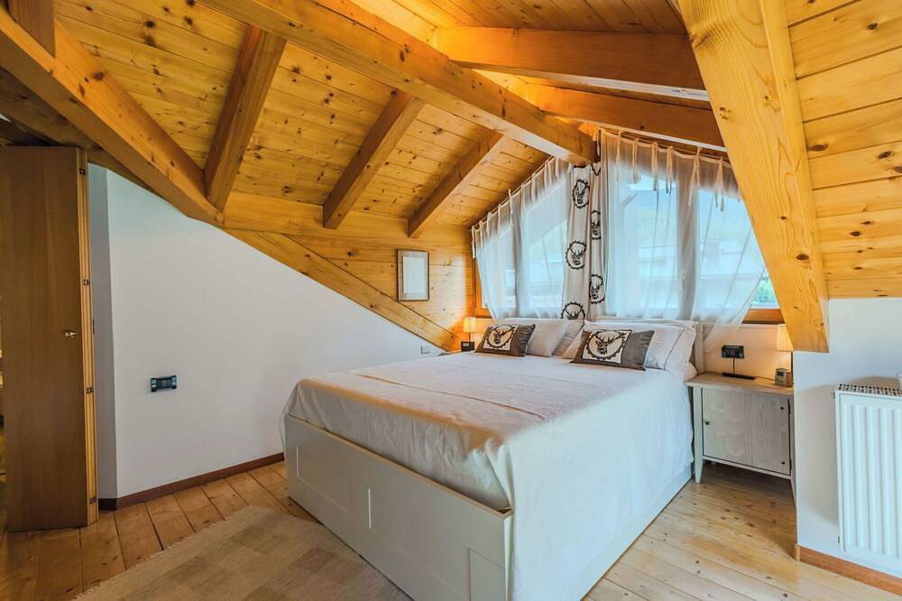Ganze Wohnung, Gemütliche Wohnung für 5 Gäste mit  W-Lan, Tv und Innenhof in Carisolo, Adamello-Presanella-Alpen