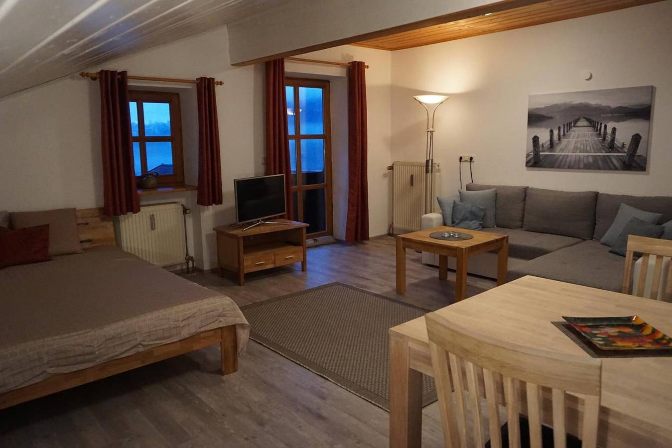 Ganze Wohnung, Feriendorf Hauzenberg mit Innen- und Außenpool, Sauna, Seeblick, in Hauzenberg, Passauer Land