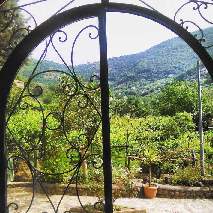 Agriturismo per 2 persone, con Terrazza e Giardino nonché Panorama a Giffoni Sei Casali