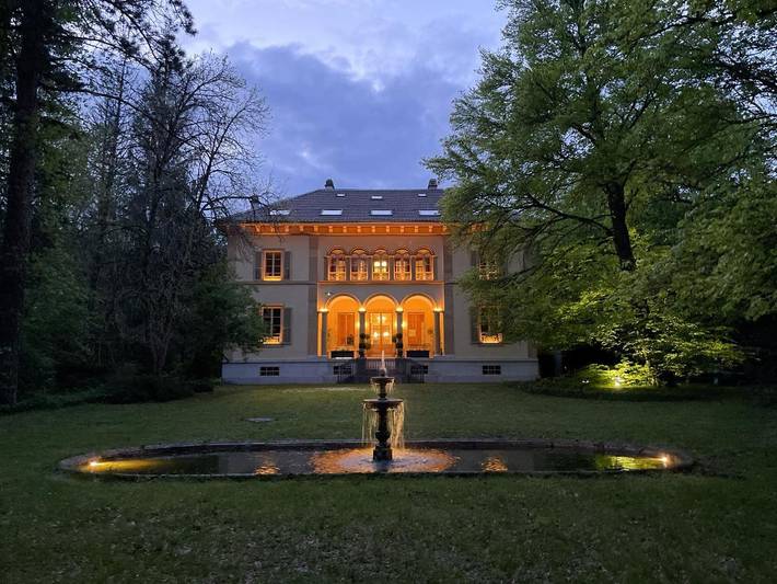 Maison de vacances pour 22 personnes, avec Jacuzzi et Piscine ainsi que Sauna et Vue
