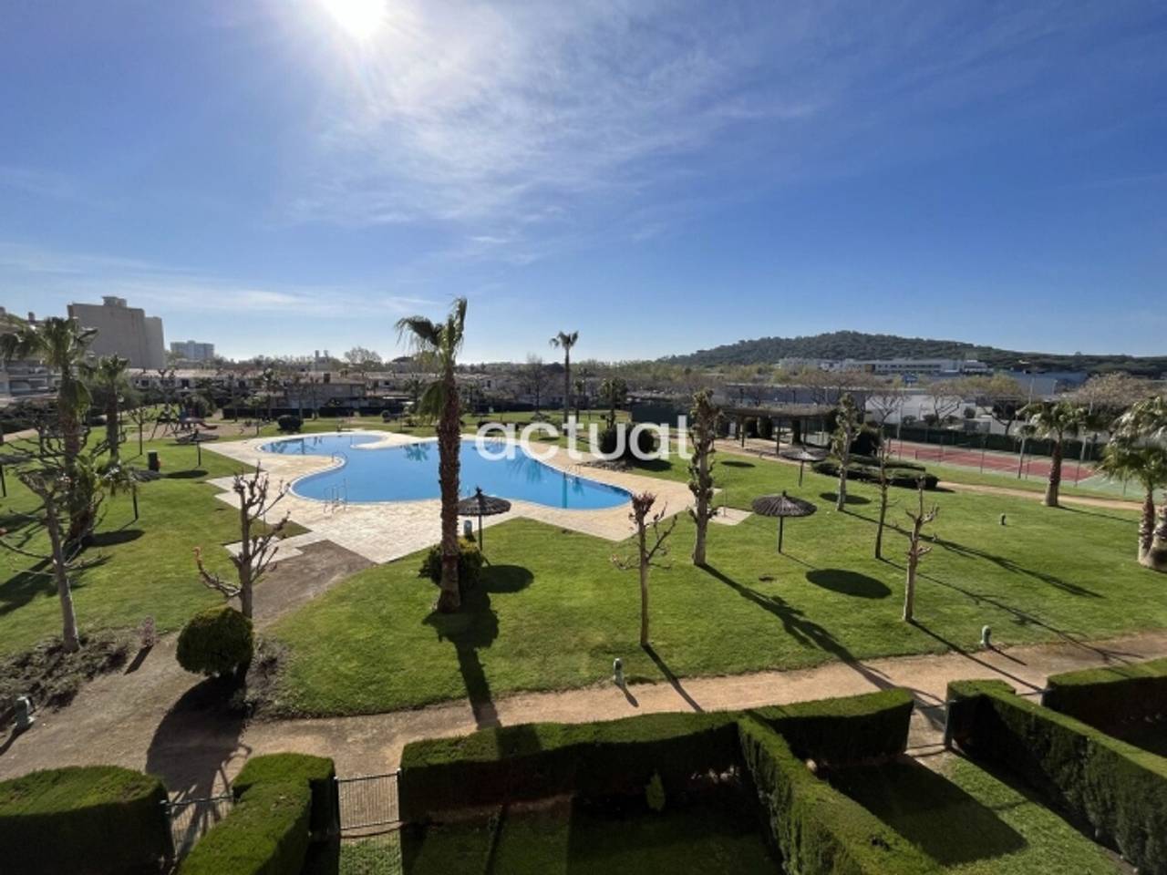 Entire apartment, Apartment in Platja d'Aro: 2 bedrooms, elevator, pool, tennis in Platja d'Aro, Costa Brava