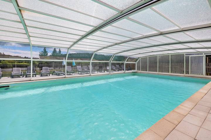 Gîte pour 4 personnes, avec Jardin et Vue sur le lac dans Mainsat, Région d'Aubussargues