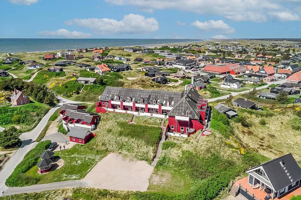 Stilvoll eingerichtete Ferienwohnung für 2 Personen in Henne Strand. in Henne, Varde en omgeving