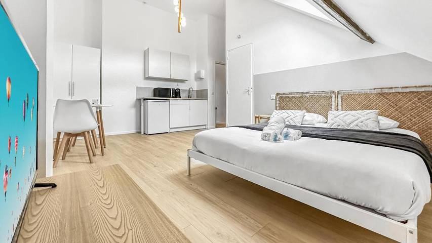 Gîte pour 2 personnes, avec jardin à Viry - 2