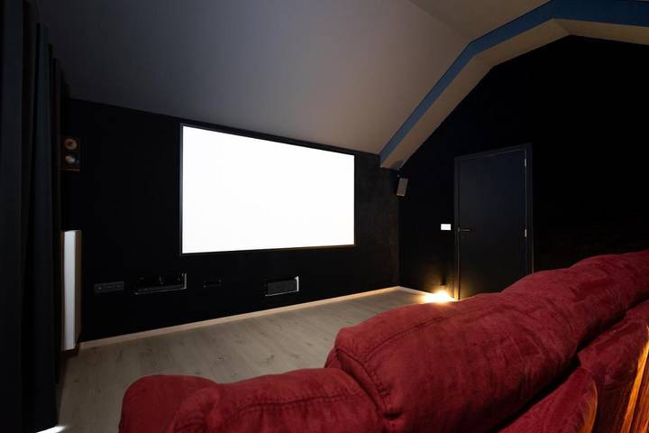 Location de vacances pour 24 personnes, avec jardin ainsi que sauna et vue dans Odeigne - 2
