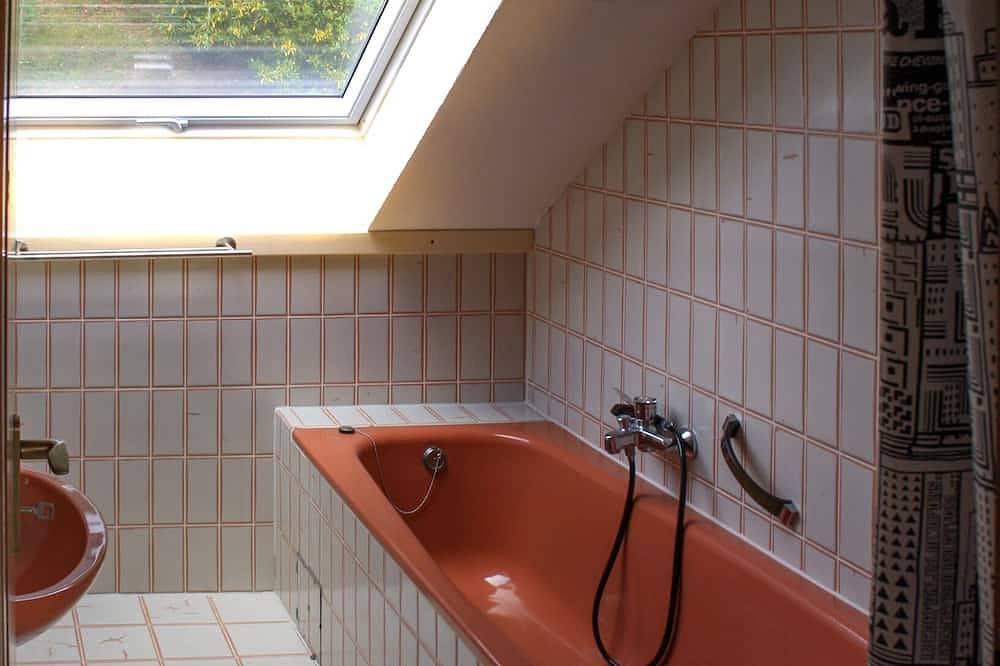 Ganze Wohnung, Weitblick - Ferienwohnung / über den Dächern von Oberotterbach in Oberotterbach, Südliche Weinstraße