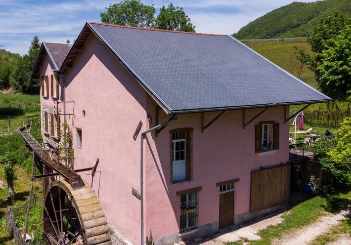 Gîte pour 6 personnes, avec Terrasse et Jardin à Chirens