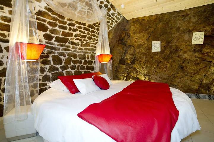 Gîte pour 2 personnes, avec jacuzzi et balcon dans Sévérac-d'Aveyron - 2