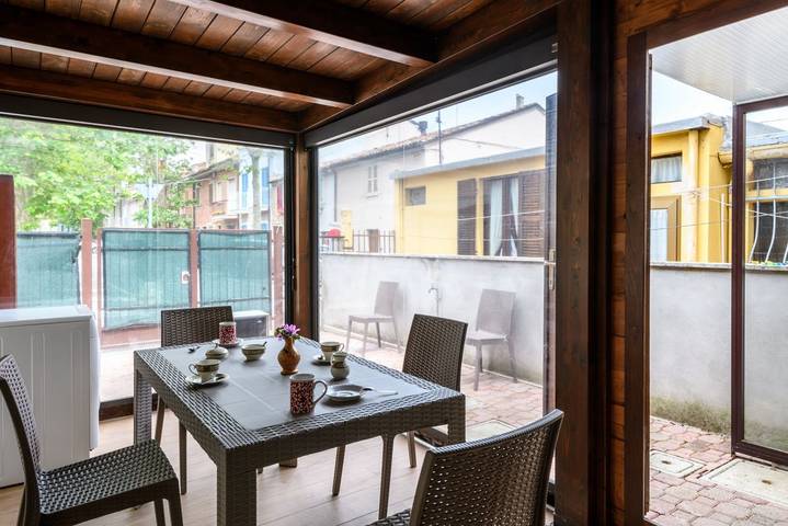 Appartamento intero, Guesthost - Al Lido di Fano Apartment with Veranda in Fano (Italia), Fano (Comune)