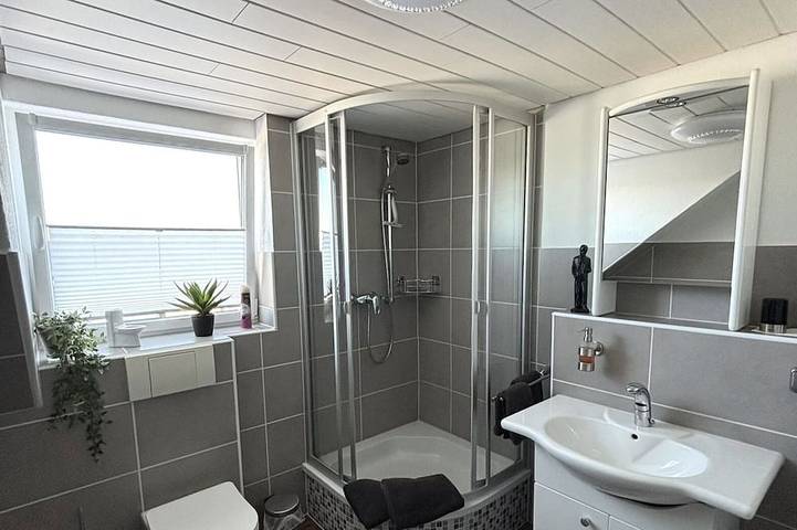 Ganze Wohnung, Ferienwohnung „Landglück“ - gemütliche naturnahe Ferienwohnung in Oberbayern in Denklingen, Romantische Straße