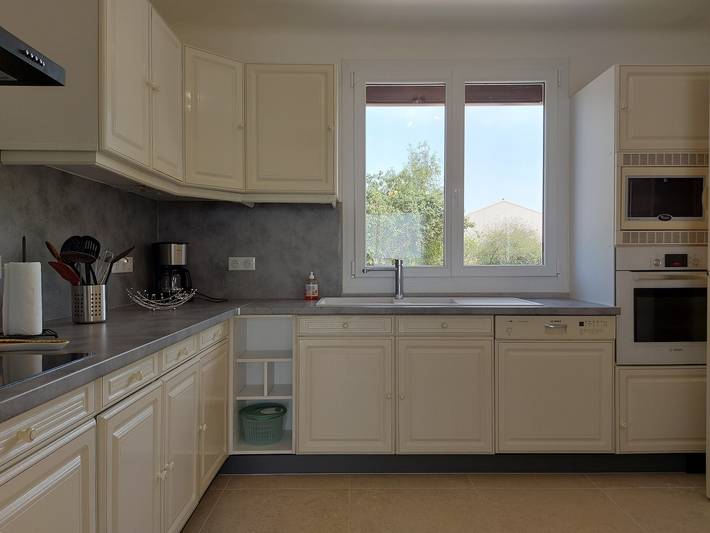 Family home in a quiet area with garden and Bbq in Saumeray, Châteaudun region