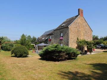 Gîte pour 6 personnes, avec jardin, animaux acceptés à Le Val-Saint-Père