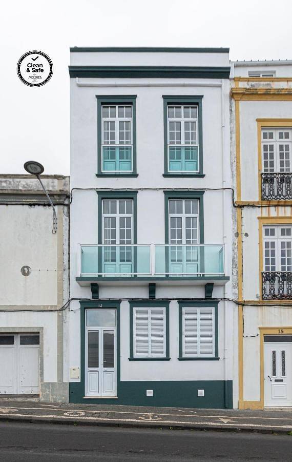 Casa de férias para 6 pessoas, com terraço e vista em Ponta Delgada