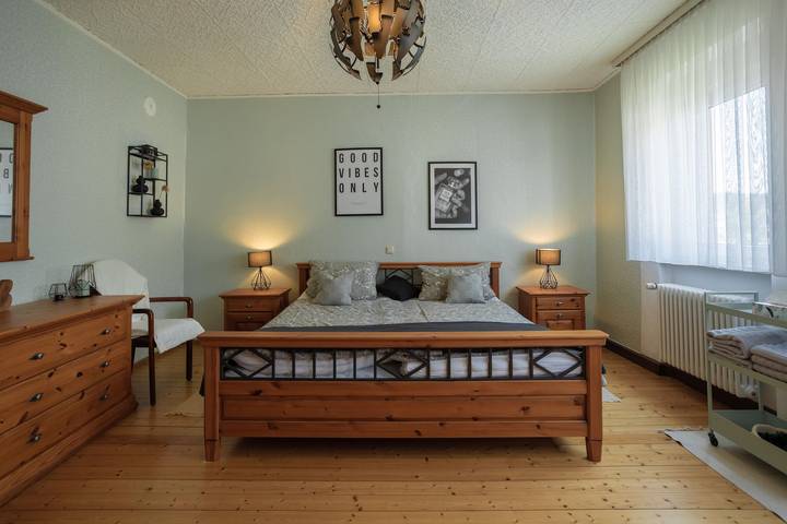 Ferienhaus für 6 Personen, mit Balkon und Terrasse sowie Garten in Nittel